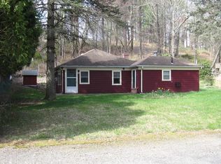 28 Tainter Hill Rd, Millbury, MA 01527