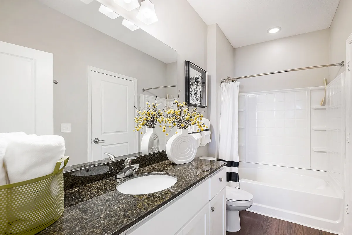 Building Photo - The Residences At New Longview
