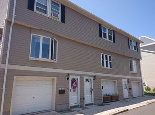 121 Bolton St, South Boston, MA 02127