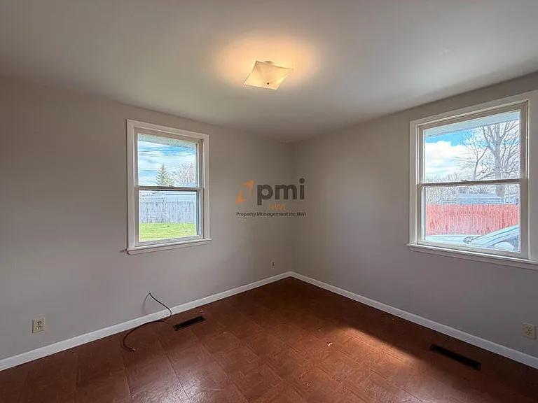 3003 Oakdale Ave — Photo 10
