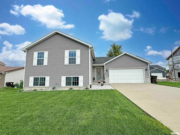 403 Coventry Ln, Mackinaw, IL 61755