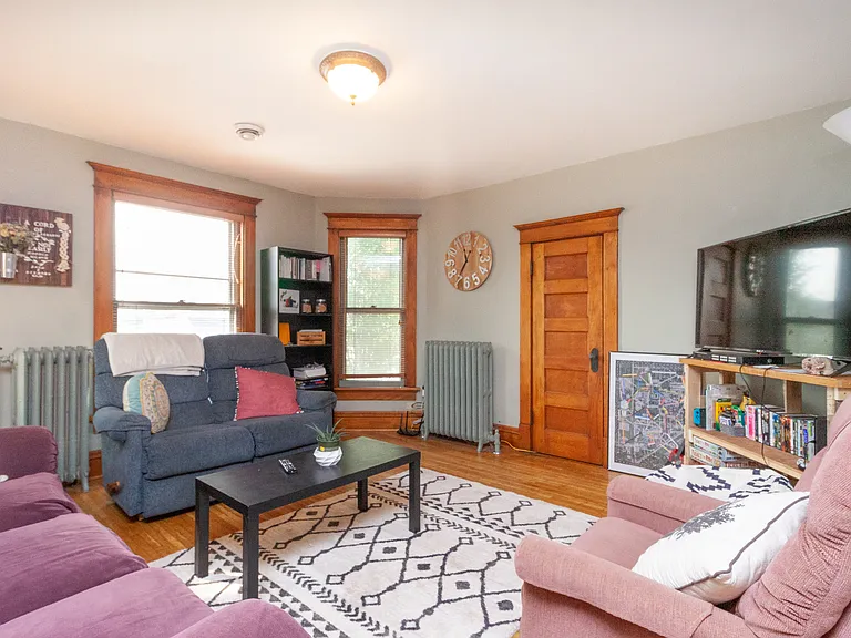 421 1/2 Washington St #2 — Photo 5