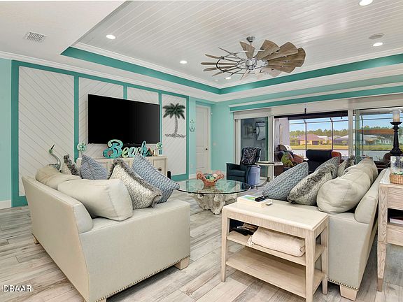 5th image of 201 Margaritaville Ave