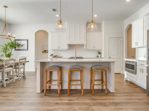 408 E Paddock, Willow Park, TX 76087