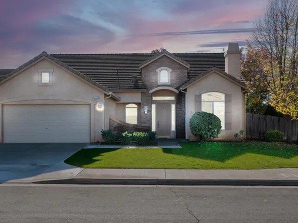 2773 E Deyoung Dr, Fresno, CA 93720