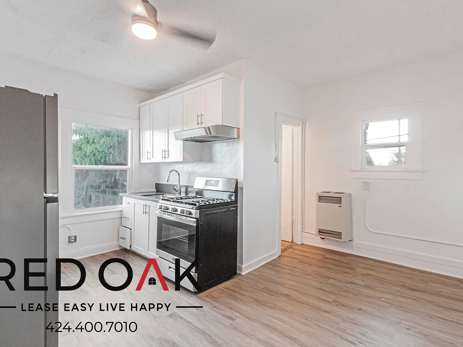 Modern Studio with Stainless Steel Appliances and Open Floor Plan ~ In East Hollywood! — Photo 3