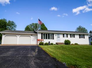 10932 W 1st St, Hewitt, WI 54441