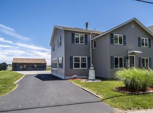 98 Chalker Beach Rd, Old Saybrook, CT 06475