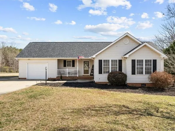 1155 Billy Walker Rd, Asheboro, NC 27205