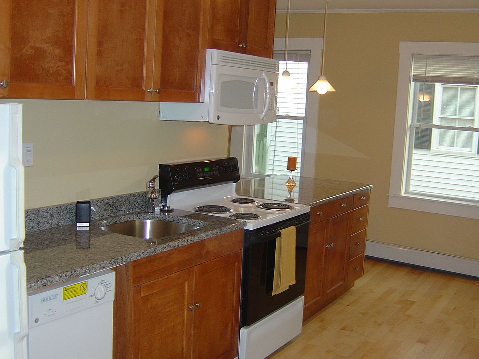 2nd image of 10.5 Herbert St. #1F