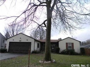 107 Tallowood Ct, North Syracuse, NY 13212