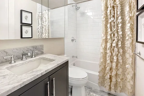 Rented by Taylor Real Estate Group, LLC | media 34