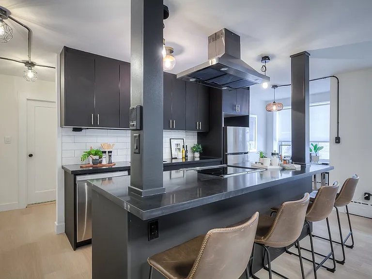 420 Eglinton Ave E #405 — Photo 11