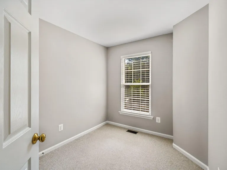 1319 Vintage Pl — Photo 15