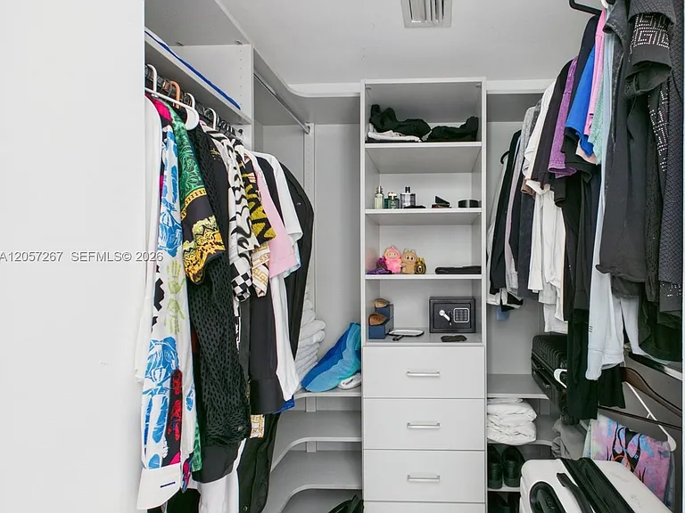 488 NE 18th St #1203 — Photo 28