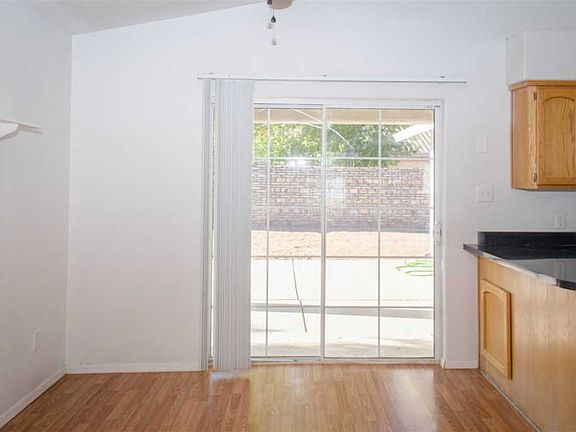 4th image of 10183 E 37th St