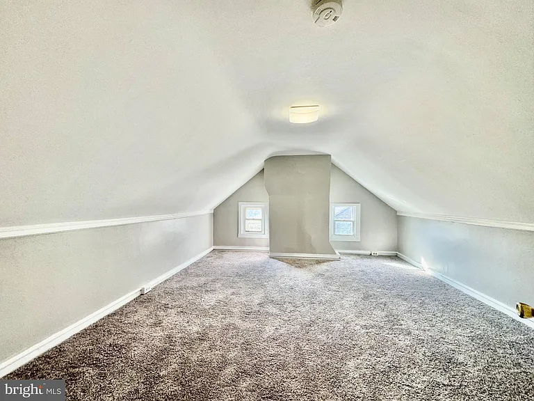 3210 Harford Rd — Photo 24