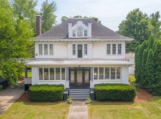 2409 W 4th St, Waterloo, IA 50701