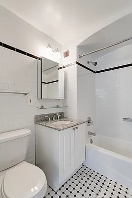 Rented by Brown Harris Stevens | media 22