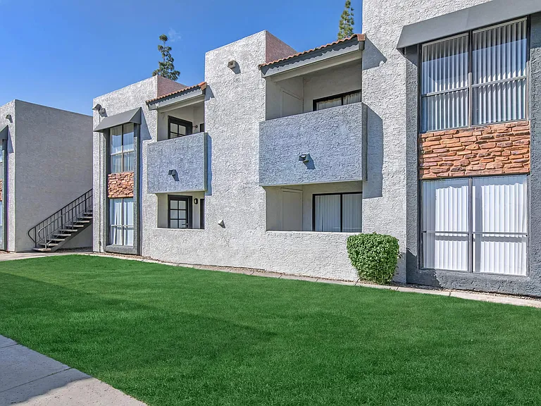 Park Terrace Apartments — Photo 13