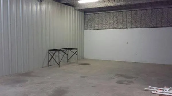 Studio, 2000 sqft, $2,000 — Photo 4