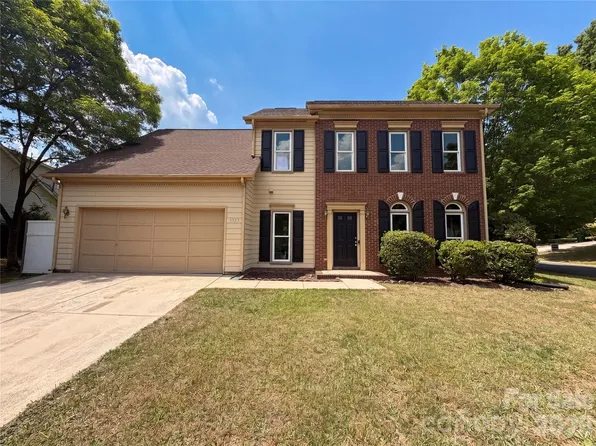 7523 Trotter Rd, Charlotte, NC 28216
