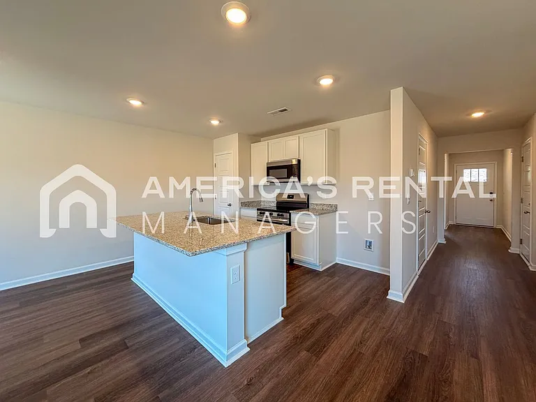 110 Jonboy Ave — Photo 17