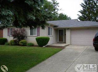 38775 Littlefield Dr, Sterling Heights, MI 48312