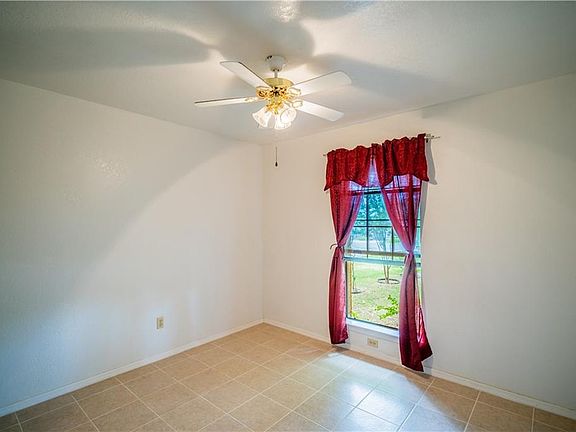 4th image of 1200 N Sharpshire Dr
