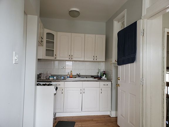 3rd image of 4833 N Kimball Ave APT E3