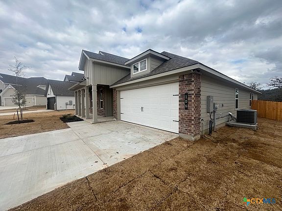 2nd image of 106 Nettie Dr