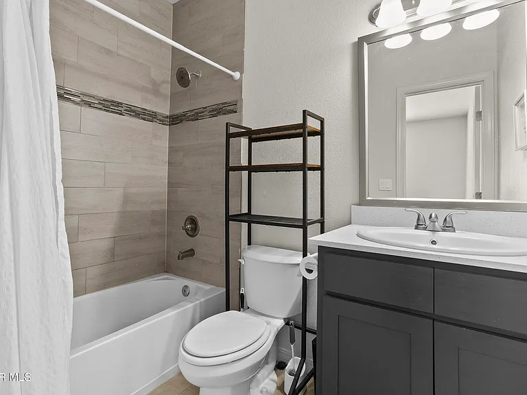 13920 Loreina Luz Ave — Photo 9