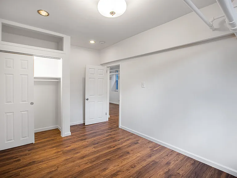7812 Hudson Ave #1-B — Photo 15