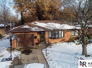 2700 S 41st St, Lincoln, NE 68506