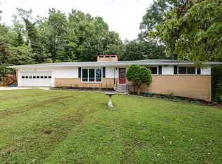 887 W Outer Dr, Oak Ridge, TN 37830
