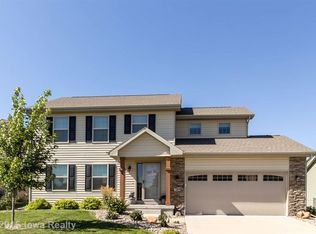 109 NE 25th Ct, Grimes, IA 50111
