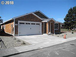 2nd image of 2711 Sea Crest Ave