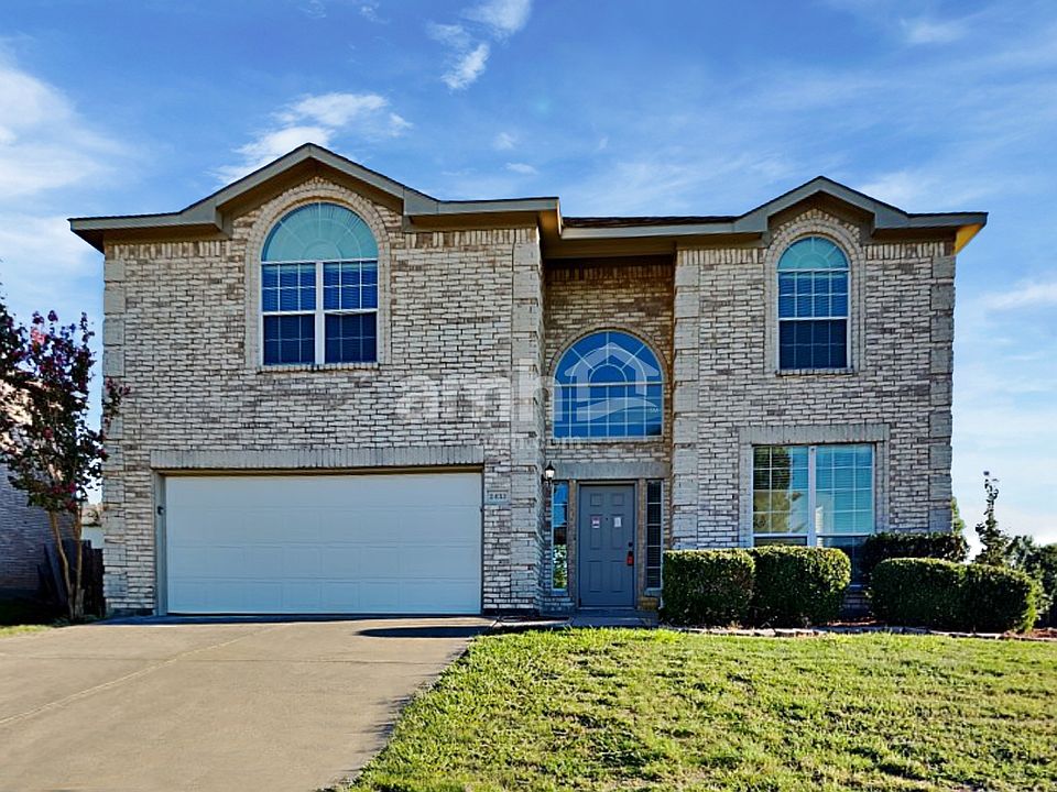 1st image of 2433 Collier Dr