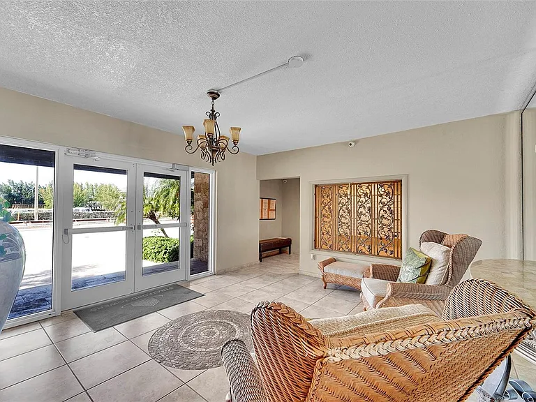 1401 S Ocean Dr #502 — Photo 52