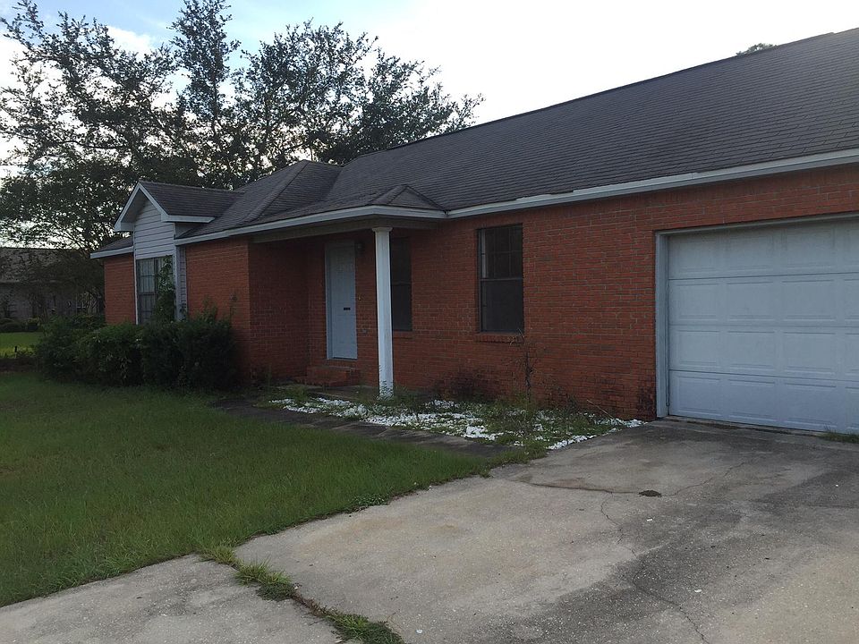 1st image of 1921 Pelican Ln