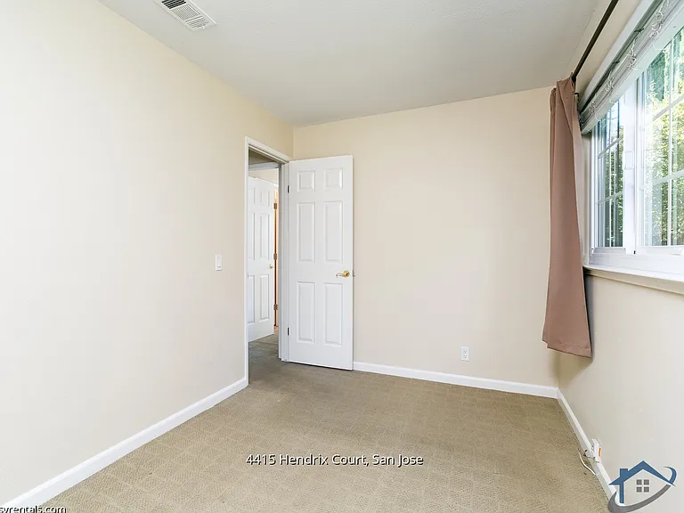 4415 Hendrix Ct — Photo 12