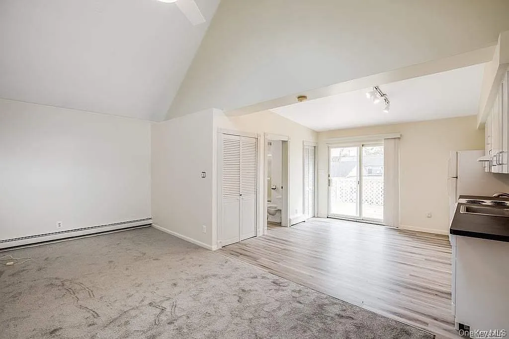 Building Photo - 75 Maxwell Ave #B