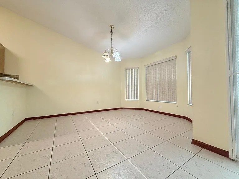 1613 SW Whipple Ave — Photo 19