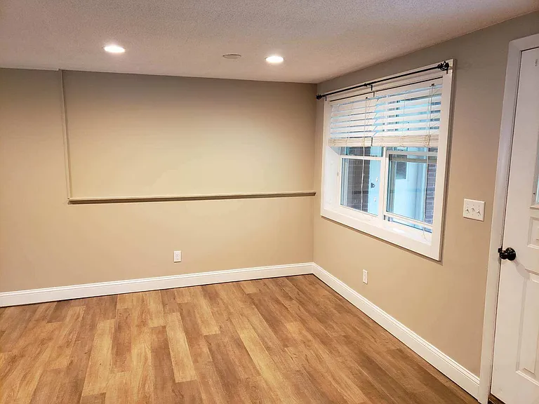 2 Memorial Dr — Photo 8