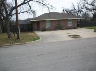 715 N Pecan St #B, Arlington, TX 76011