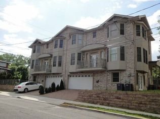 221 Edgewater Rd #B, Cliffside Park, NJ 07010