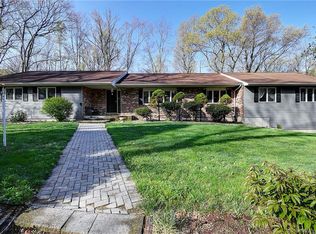 810 Neipsic Rd, Glastonbury, CT 06033