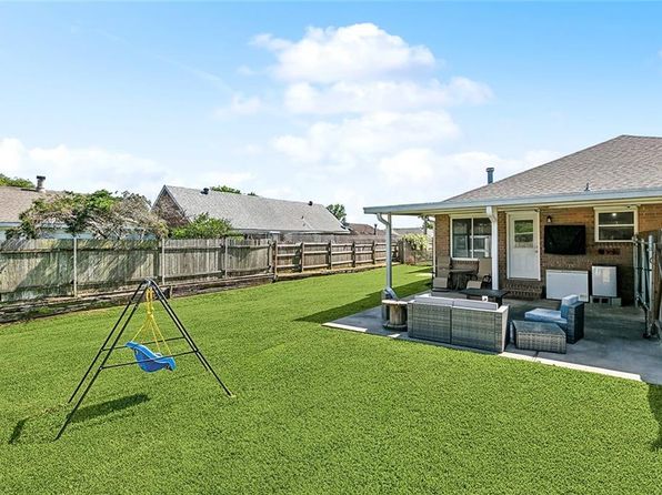 342 River Village Dr, Destrehan, LA 70047