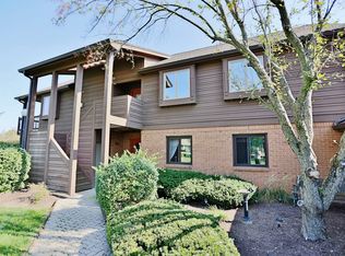 7175 Bluffs Dr, Washington Township, OH 45459