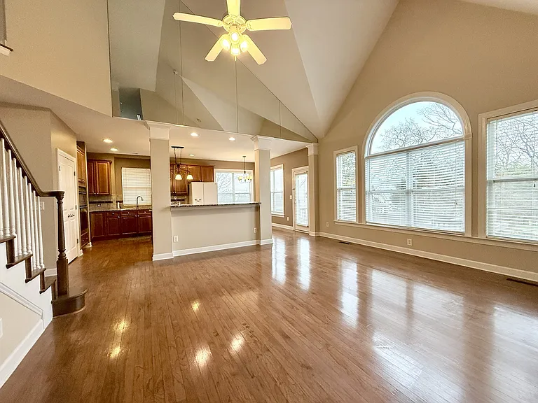 510 Clearwater Dr — Photo 4